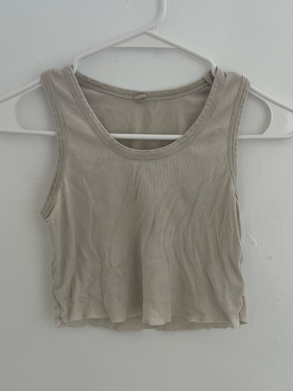 Elwood Classic Ribbed Crop Tank Top - Cream size small